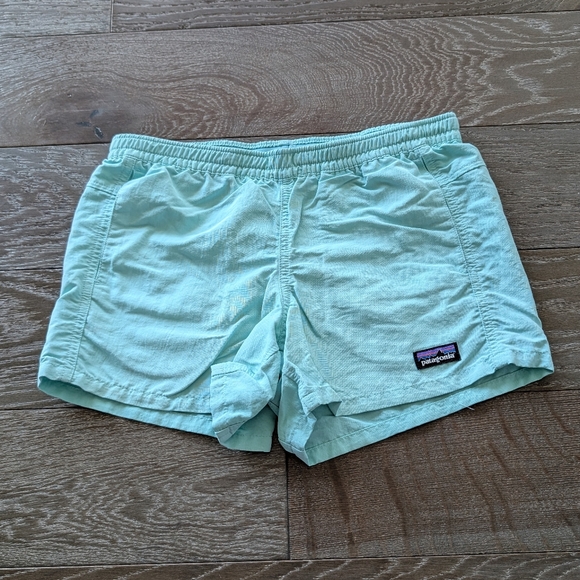 Patagonia Other - Patagonia Girls' Baggies Shorts in Bend Blue Size Large